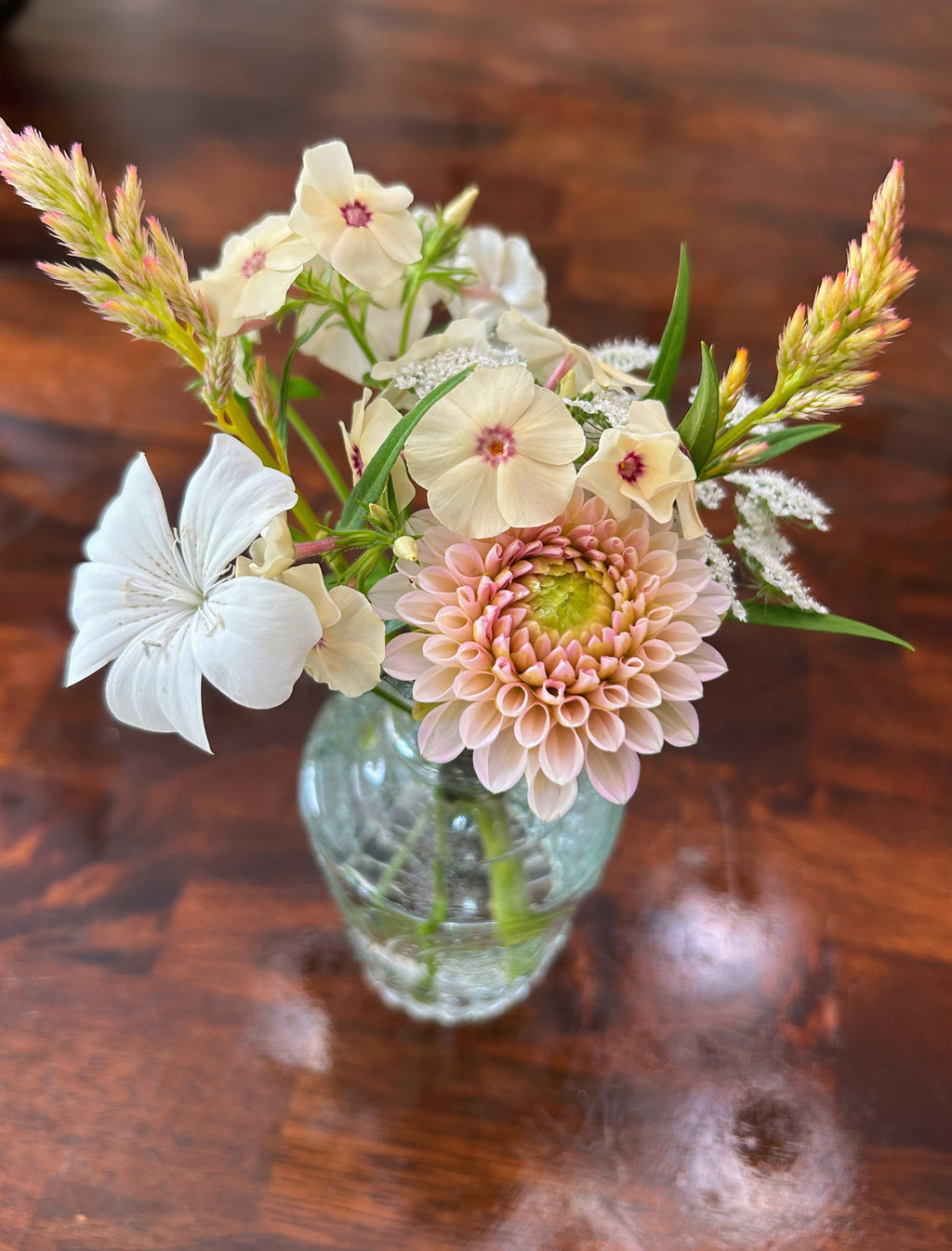 Secret Gardens DIY bud vase bar